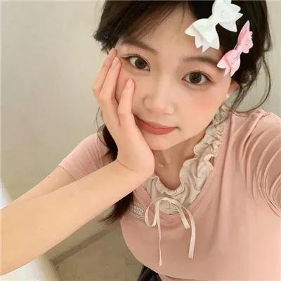 闪亮女孩封面